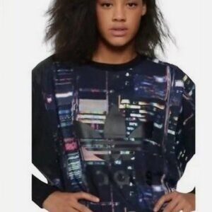 Adidas Sweatshirt Womens Small Tokyo Printed Cityscape Graphic Pullover Trefoil